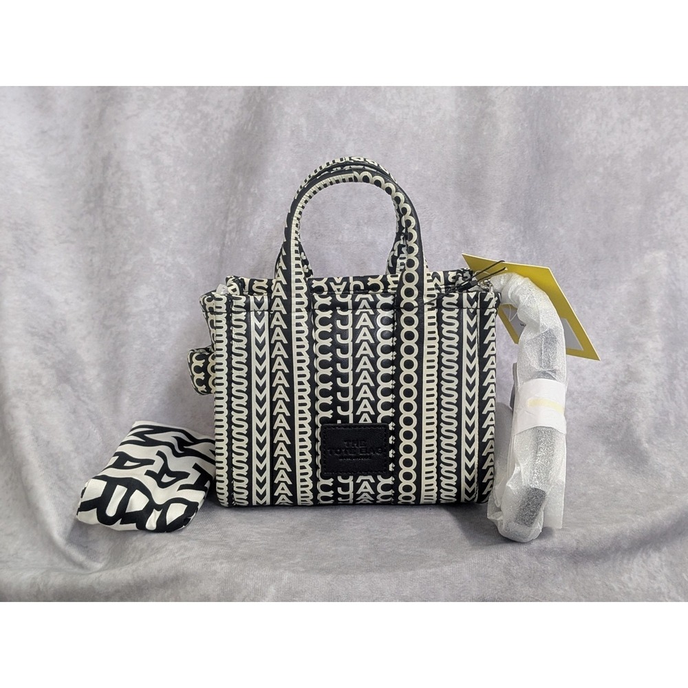 Marc Jacobs The Monogram Leather Crossbody Tote‎ Bag Black / White